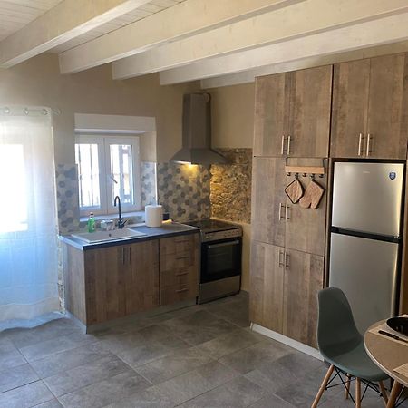 Little Village House Valanio Exterior foto